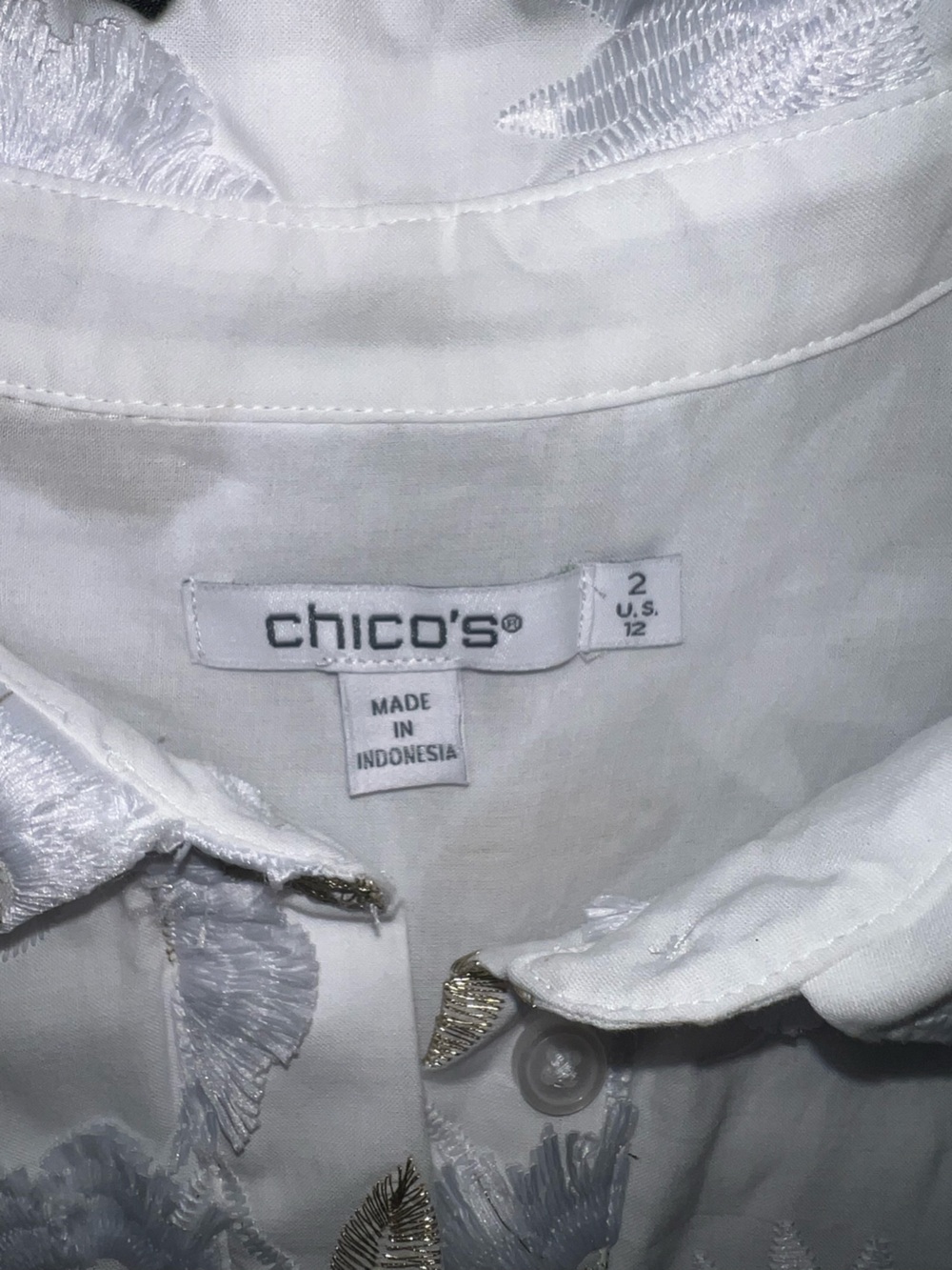 Chico’s 3D Floral Embroidered Dress White Gold Lined Popover Collar - Picture 9 of 11